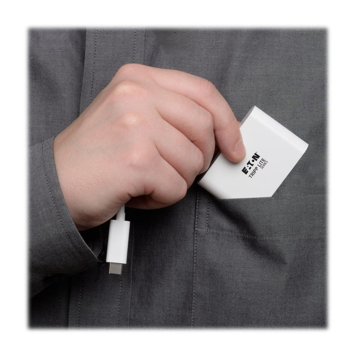 Adaptador Eaton Tripplite Series Usb-C To Hdmi  With Usb-A Port