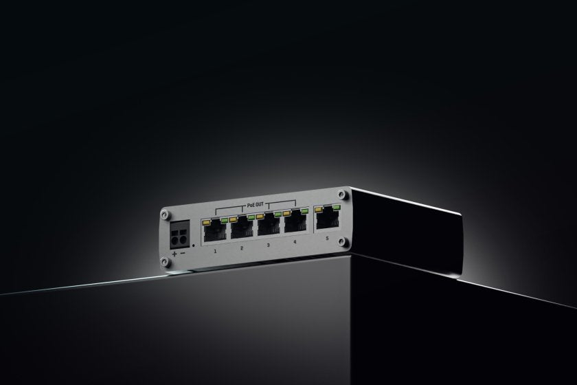 EAN 4779051840113 - Teltonika TSW101 Gigabit Ethernet (10/100/1000) Energía sobre Ethernet (PoE) Metálico imagen 2