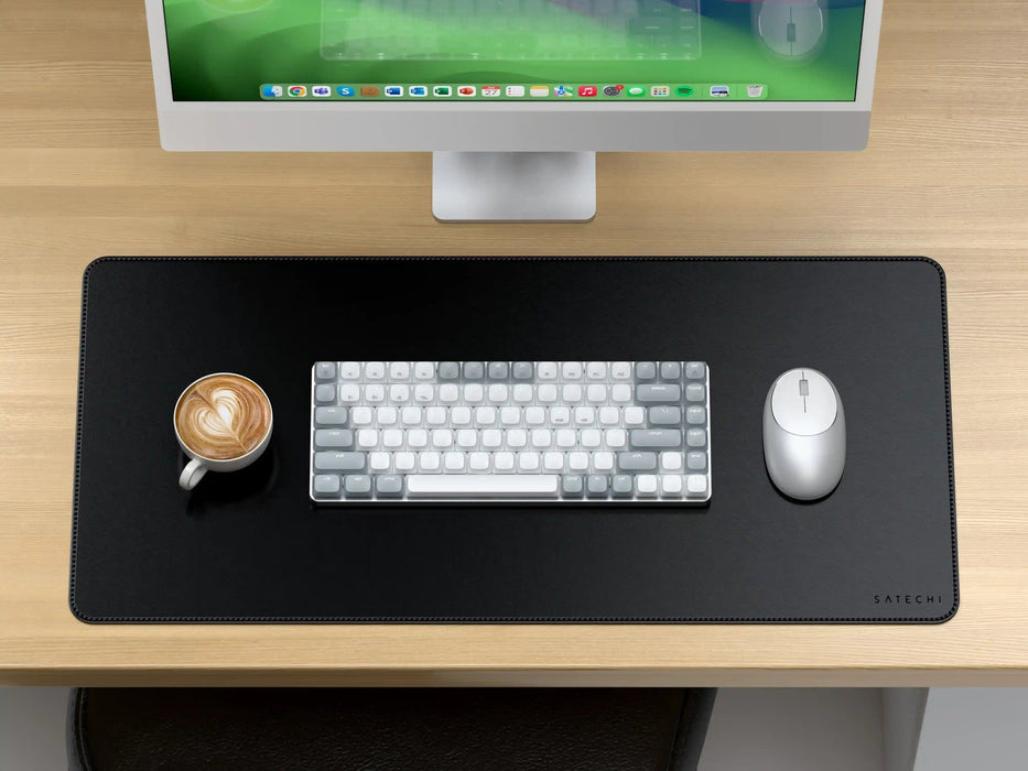 Satechi Vegan-Leather Premium Desk Mat Negro