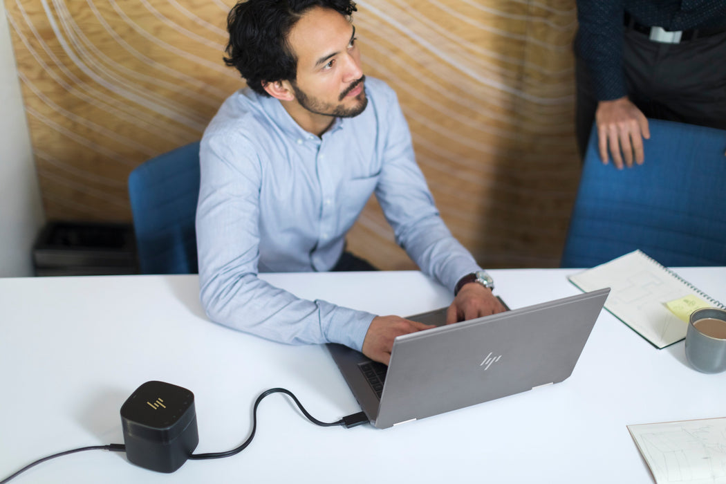 Thunderbolt Dock G2 With  Combo Cable
