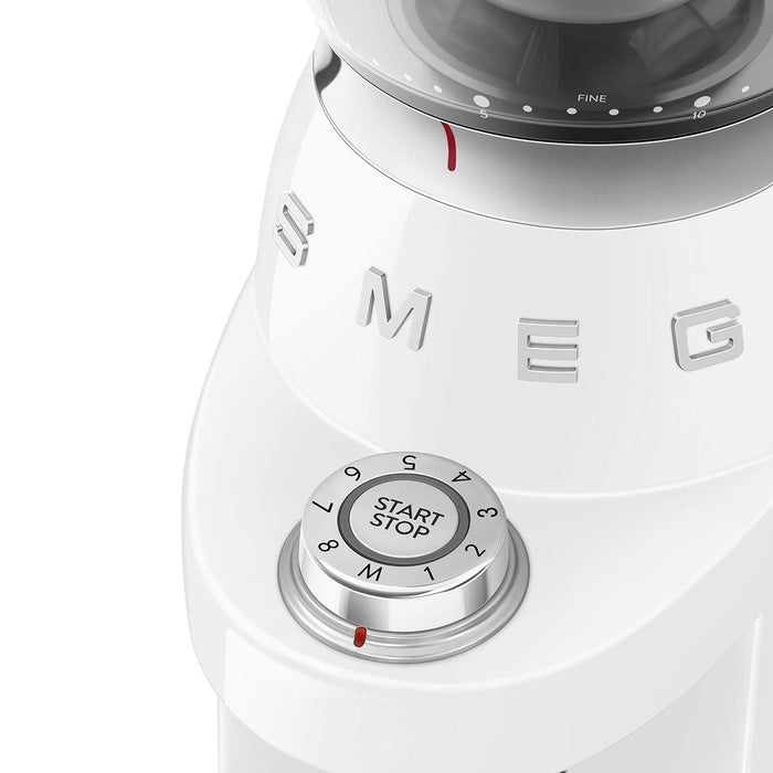 Molinillo De Café Smeg Cgf03wheu, 15 Grados De Molienda, Depósito De 240 G, 150 W, Blanco.