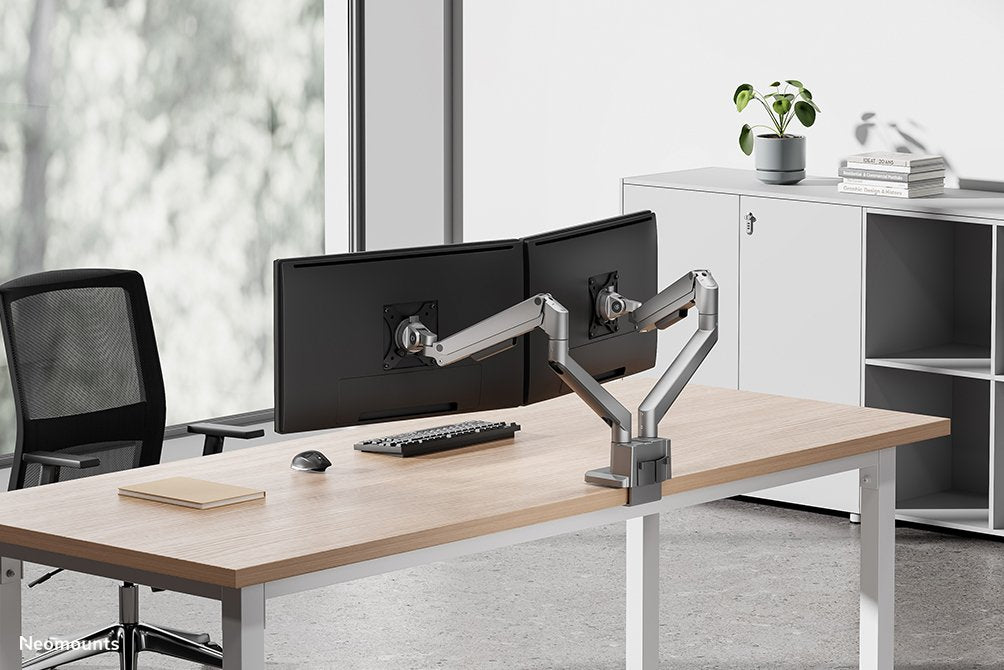 EAN 8717371443061 - Neomounts DS70-250SL2 soporte para monitor 81,3 cm (32") Escritorio Plata imagen 19
