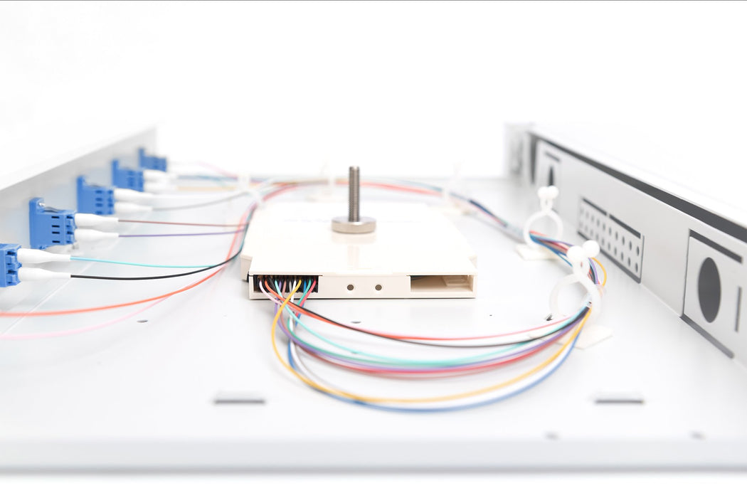 EAN 4016032278429 - Digitus DN-96330/9 adaptador de fibra óptica 1 pieza(s) Gris imagen 3