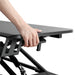 EAN 4052792060430 - LogiLink EO0033 soporte para monitor Escritorio Negro imagen 7
