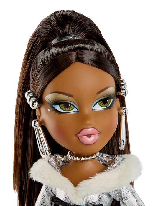 Muñeca Sasha + Charmz Stylin Bratz