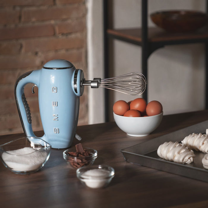 EAN 8017709301842 - Smeg HMF01PBEU batidora Batidora de mano 250 W Azul imagen 14