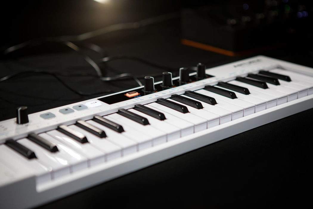 EAN 3760033531540 - Arturia KeyStep 37 teclado MIDI 37 llaves USB Blanco imagen 9