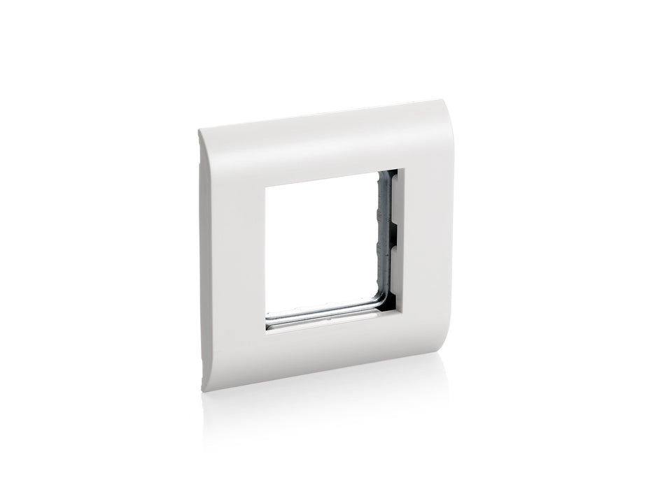 EAN 4015867120477 - Equip 125461 placa de pared y cubierta de interruptor Blanco imagen 1