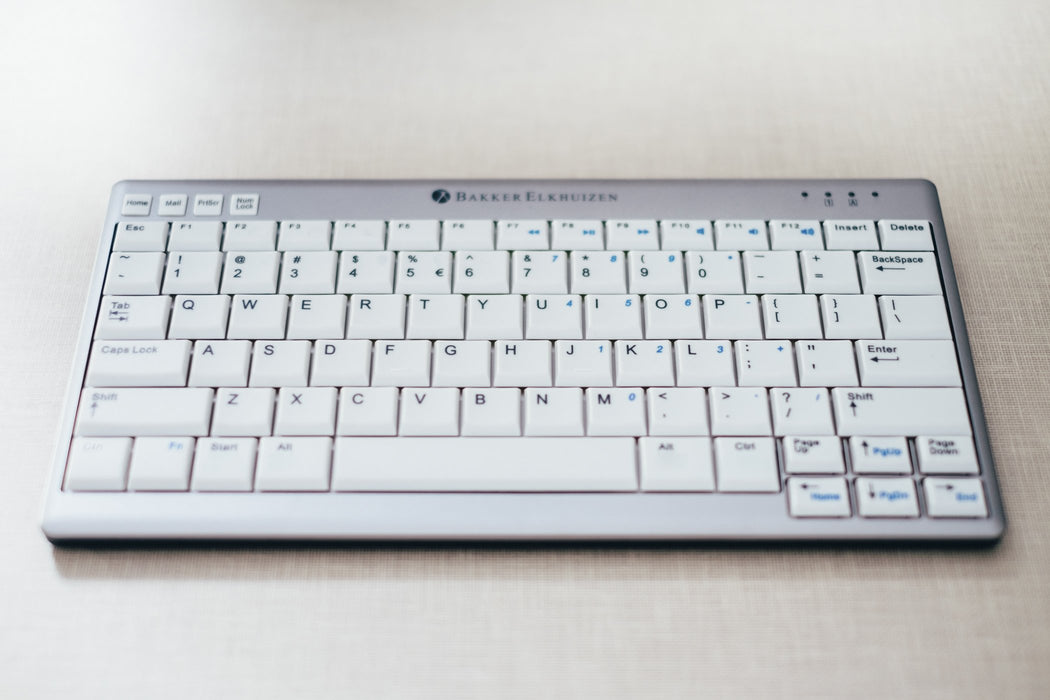 EAN 8719274671954 - BakkerElkhuizen UltraBoard 950 teclado Oficina USB QWERTY Inglés del Reino Unido Gris claro, Blanco imagen 7