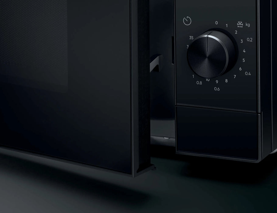 EAN 7332543820368 - Electrolux EMZ421MMK Negro Microondas combinado Encimera 21 L 800 W imagen 3