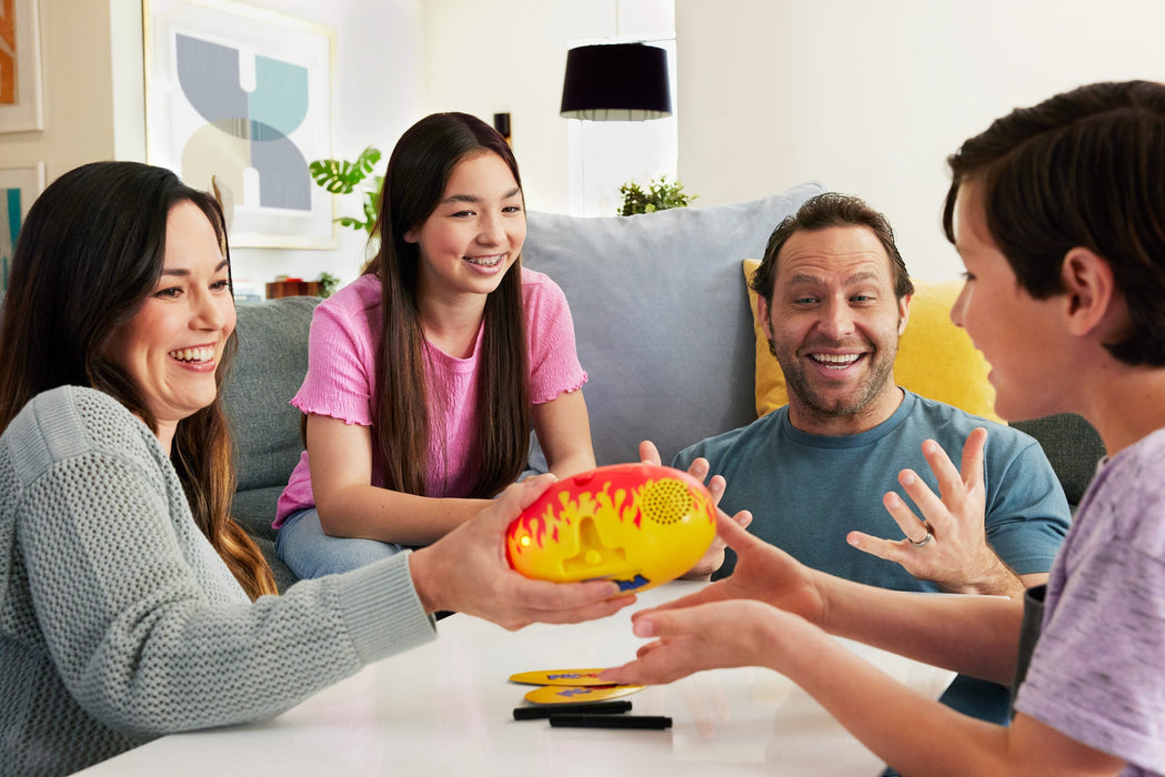 EAN 0194735328178 - Games Pictionary Pic-Tato Juego de mesa Dibujo imagen 2