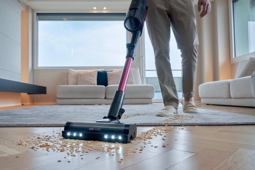 Hoover Hf610hx 011 Vacuum Cleaner, Handstick, Cordless, Operating Time 40 Min, Dust Container 0.7 L, Black