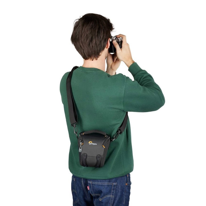 EAN 8024221723526 - Lowepro Adventura TLZ 20 III Estuche con correa de transporte Negro imagen 6