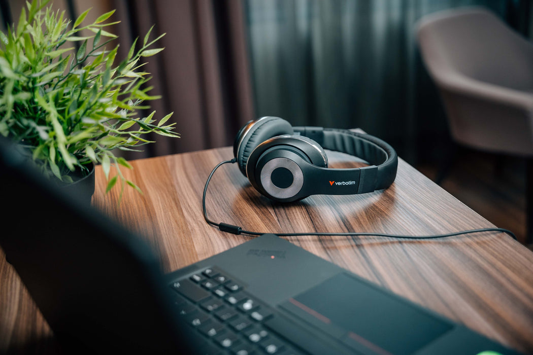 Auriculares Verbatim  Trusound Usb-C With In-Line Microphone
