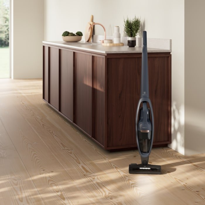 EAN 7332543973330 - Electrolux ES52B25WET Aspiradora escoba 2 en 1 Batería Secar Ciclónico Sin bolsa 0,3 L Negro imagen 5