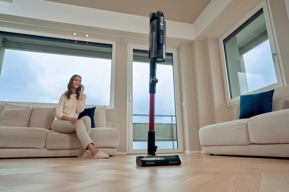 Hoover Hf610hx 011 Vacuum Cleaner, Handstick, Cordless, Operating Time 40 Min, Dust Container 0.7 L, Black