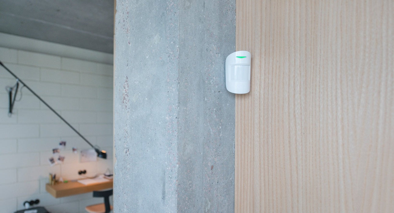 EAN 0856963007200 - Ajax MotionProtect Sensor infrarrojo pasivo (PIR) Inalámbrico Pared Blanco imagen 3