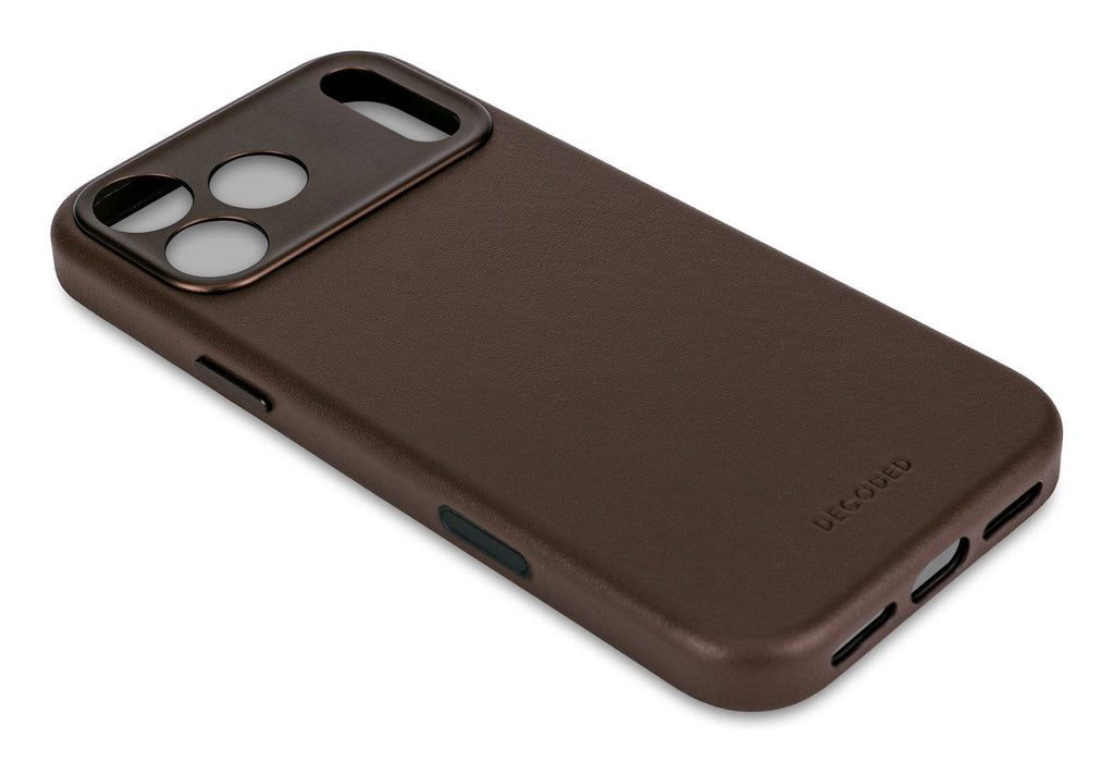 Decoded Leather Backcover Iphone 17 Pro Chocolate Brown