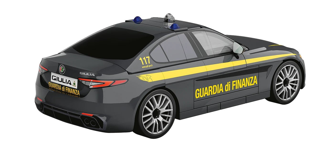 Cobi Giulia Quadrifoglio Guardia Di Finanza (Massstab 1:35) Cobi-24657