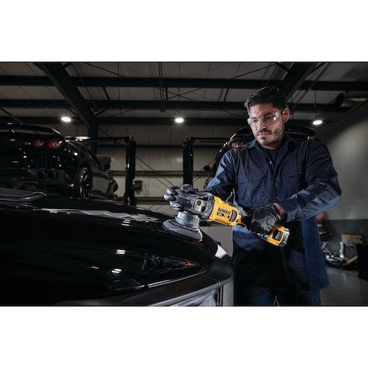 EAN 5035048714553 - DeWALT DCM848P2-QW abrillantador para coches imagen 4