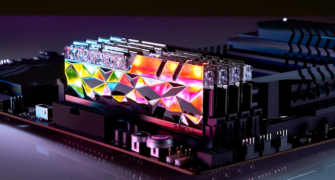 EAN 4713294228666 - G.Skill Trident Z Royal F4-3600C16Q-64GTESC módulo de memoria 64 GB 4 x 16 GB DDR4 288-pin DIMM imagen 5