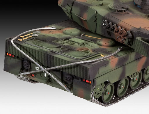 EAN 4009803031804 - Revell Leopard 2 A6/A6M Tank model Kit de montaje 1:72 imagen 2