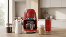 EAN 8017709353124 - Smeg MFF02RDEU espumador o calentador de leche Calentador/espumador de leche automático Rojo imagen 25
