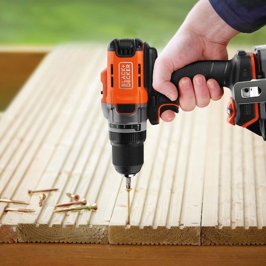 EAN 5035048833544 - Black & Decker BCD382D2XK-QW taladro Naranja imagen 6