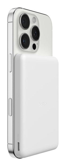 Cargador Inalámbrico Belkin  Delgado 5000 Mah 15 Vatios Fast Charge 2 Conectores De Salida (Magnética Usb-C) En El Cable: Usb-C Blanco