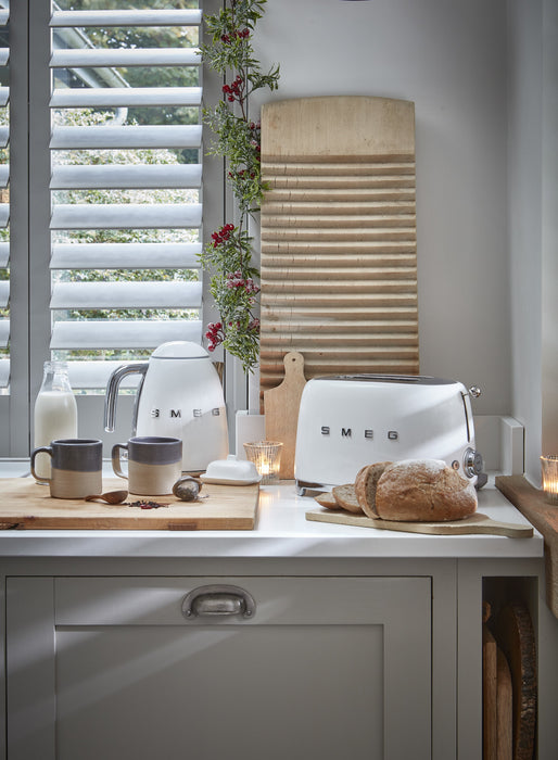 EAN 8017709290672 - Smeg TSF01WHMEU tostadora 6 2 rebanada(s) 950 W Blanco imagen 11