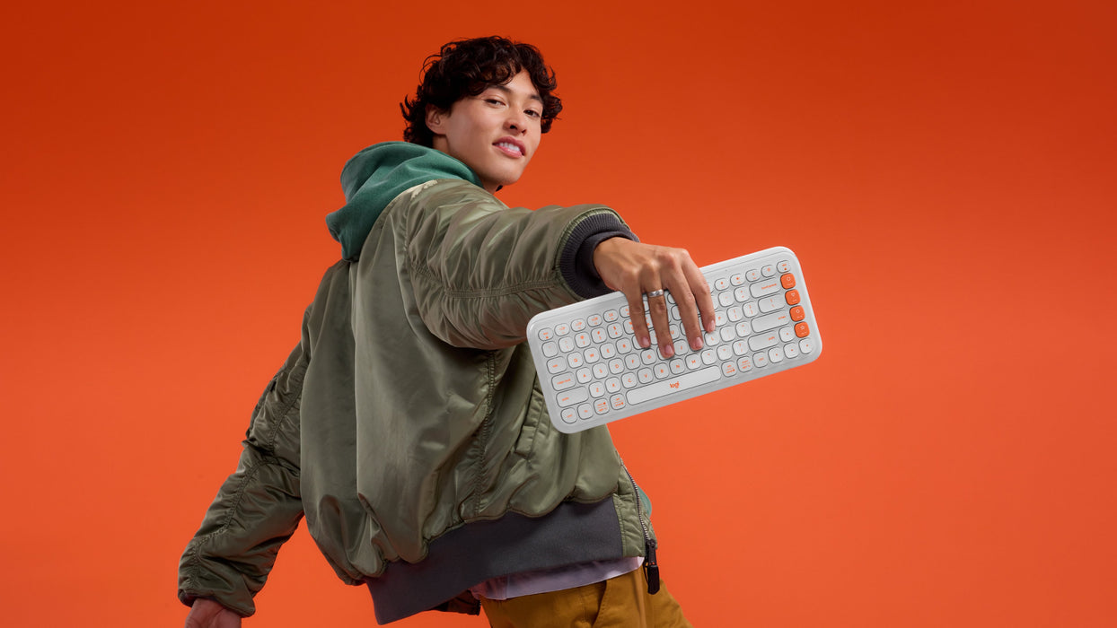 EAN 5099206127456 - Logitech 920-013069 teclado Universal Bluetooth QWERTY Español Blanco imagen 10