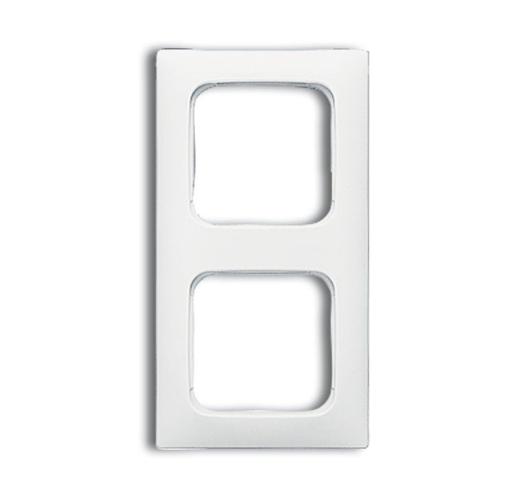 EAN 4011395117378 - Busch-Jaeger 1725-0-1495 placa de pared y cubierta de interruptor Blanco imagen 1