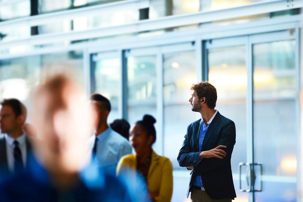 EAN 0017229139077 - HP Poly Voyager Legend In-car Charger imagen 6