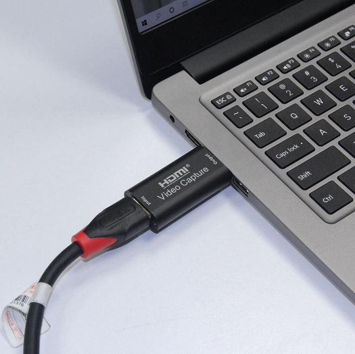 EAN 5704174067115 - Microconnect MC-GEN-CH Adaptador gráfico USB 3840 x 2160 Pixeles Negro imagen 3