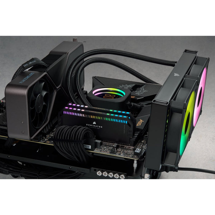 EAN 0840006664956 - Corsair Dominator CMT64GX5M2B6600C32 módulo de memoria 64 GB 2 x 32 GB DDR5 288-pin DIMM imagen 2