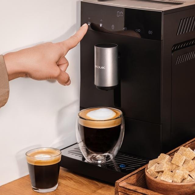 Cafetera Cecotec Cremmaet Commpact Totalmente Automática Máquina Espresso 1,1 L