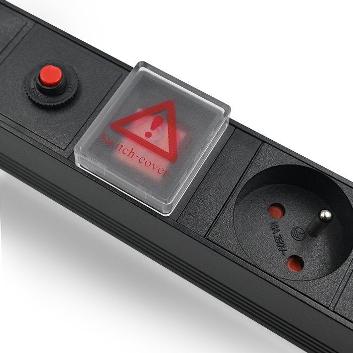Qoltec Listwa Zasilajaca Antyprzepieciowa Cb Do Szafy Rack 19"  1u  16a  Pdu  8xfrench 2m