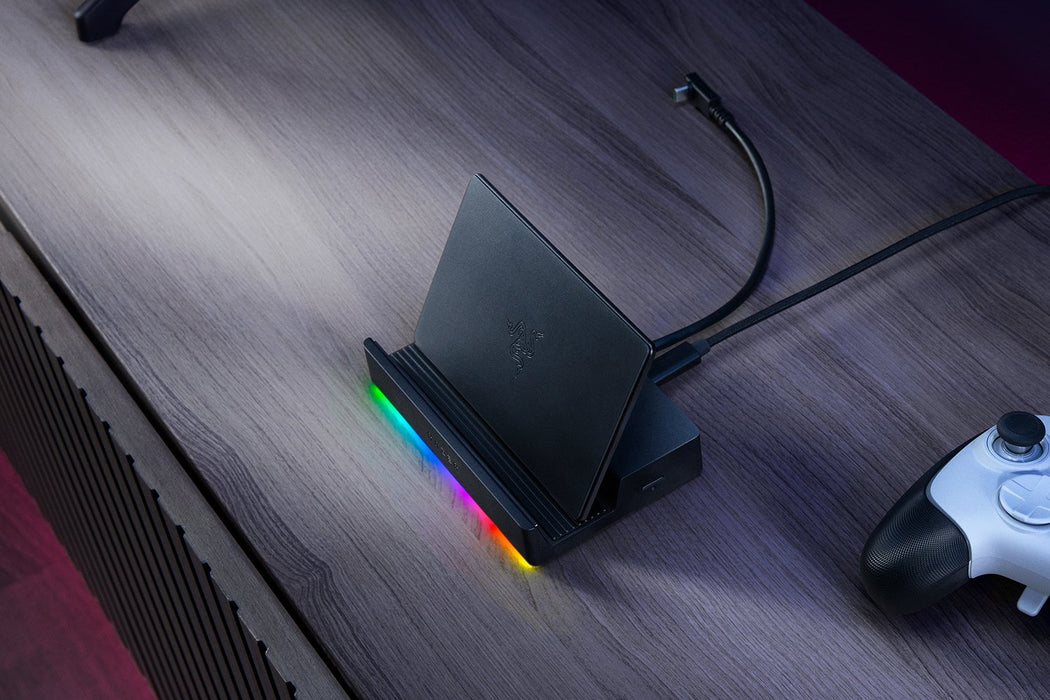 EAN 8887910053225 - Razer RC21-02310100-R3M1 estación dock para móvil Consola de videojuegos portátil Negro imagen 3