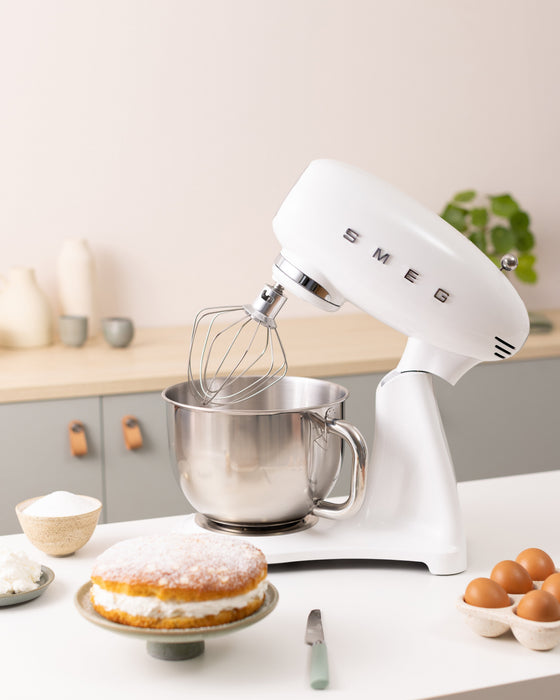 Smeg Kitchen Robot 50´Style White Smf05wheu