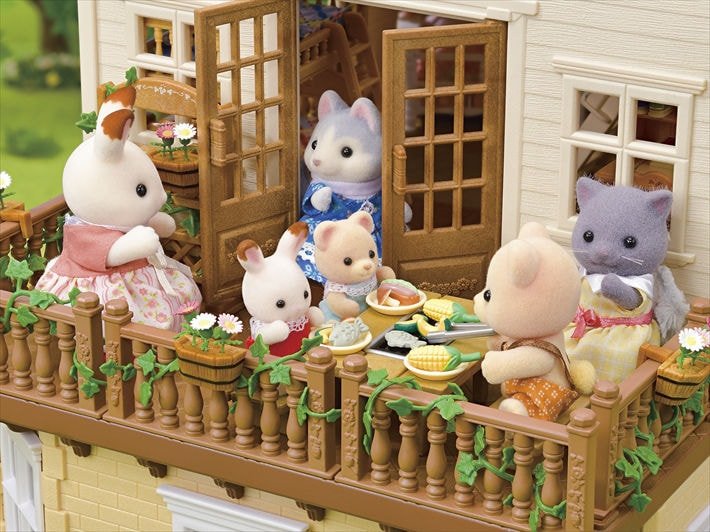 Sylvanian Families Set Country House With Rojo Roof