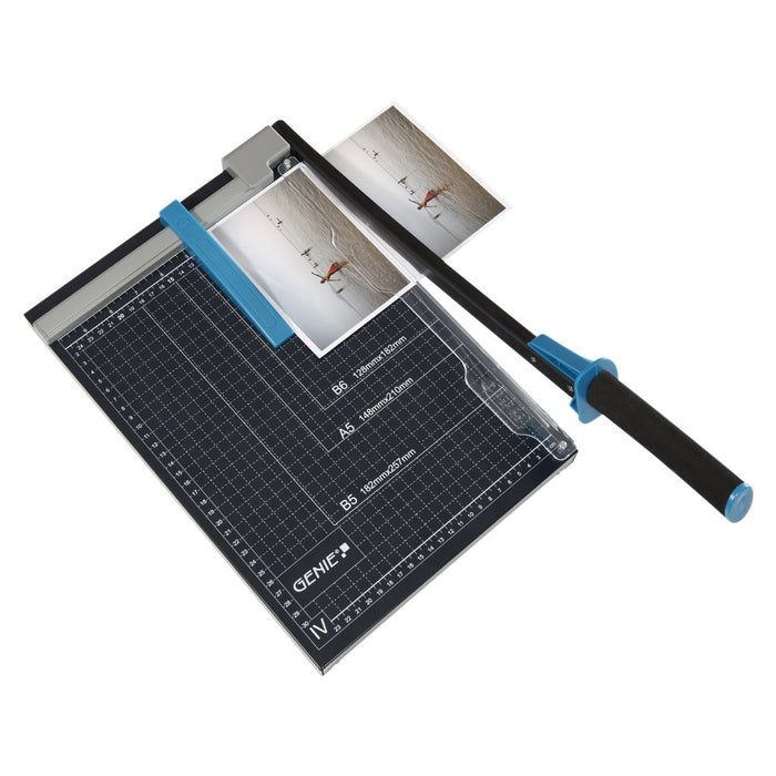 EAN 4015468125611 - Genie GM A4 guillotina para papel 12 hojas imagen 3