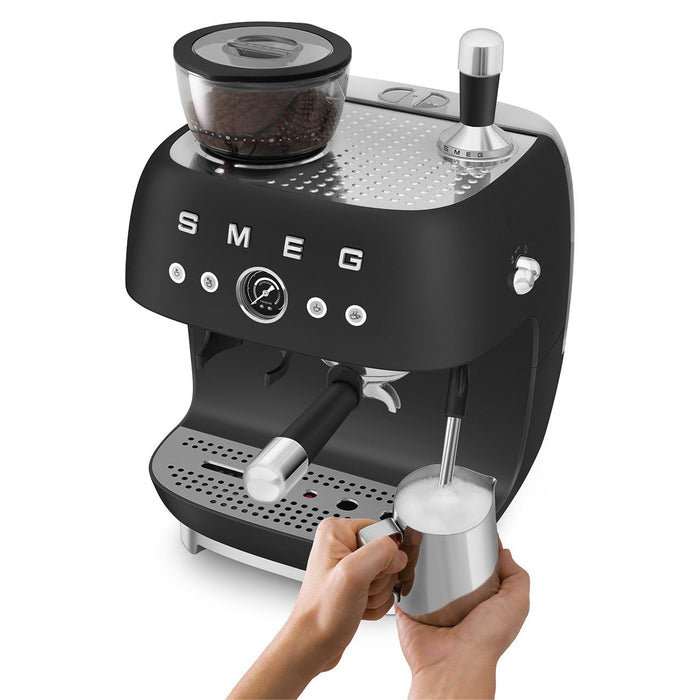 Smeg Kaffeemaschine Man. Mahlwerk Egf03blmeu, Thermoblock, Dampfdüse, 1l,...