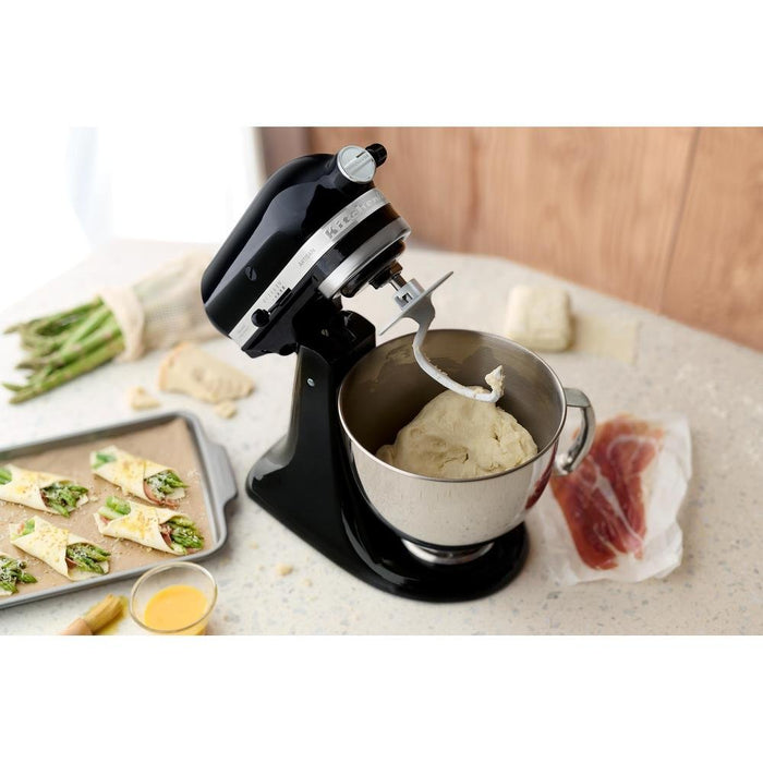 EAN 5413184120634 - KitchenAid Artisan Batidora de varillas 300 W Negro imagen 4