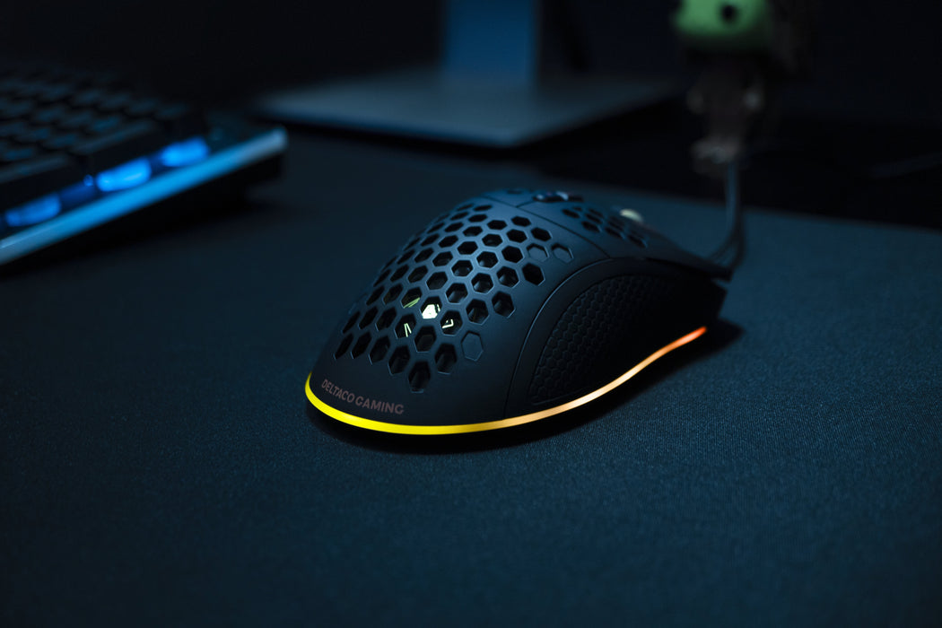 EAN 7333048047021 - Deltaco Gaming GAM-108 ratón Juego mano derecha USB tipo A Óptico 6400 DPI imagen 3