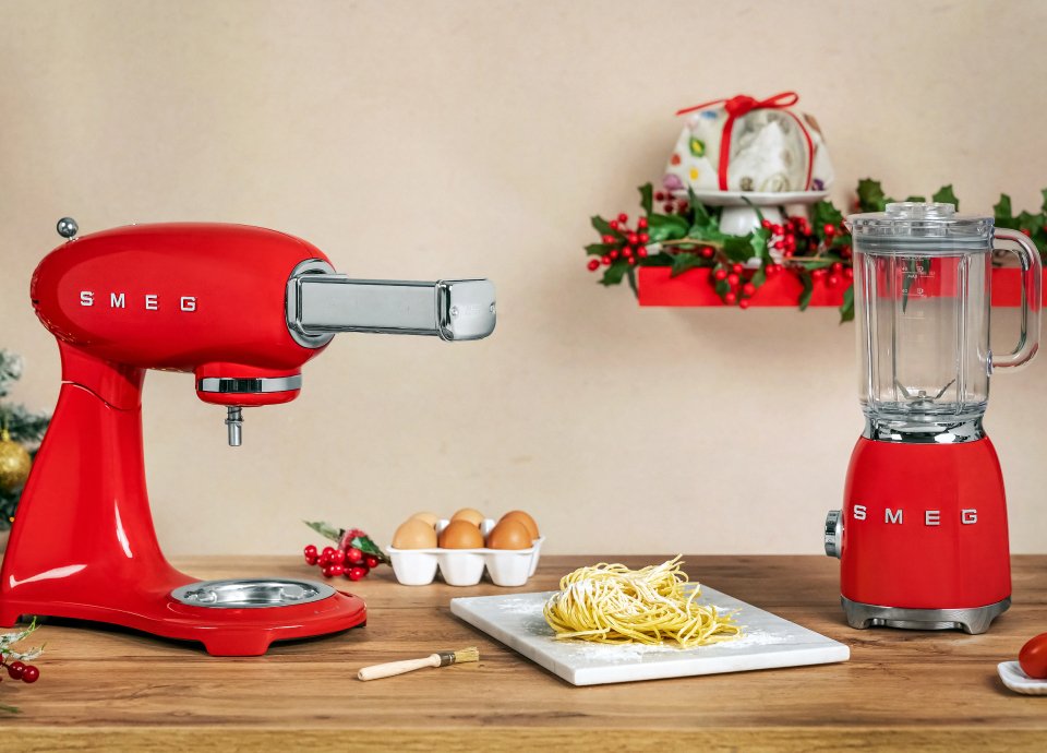 EAN 8017709328450 - Smeg BLF03RDEU licuadora 1,5 L Batidora de vaso 800 W Rojo imagen 12