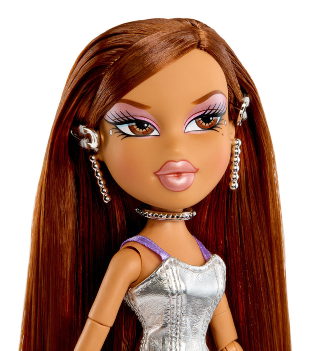 Muñeca Yasmin + Charmz Stylin Bratz