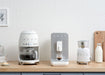 EAN 8017709334819 - Smeg BCC11WHMEU cafetera eléctrica Totalmente automática Máquina espresso 1,4 L imagen 17