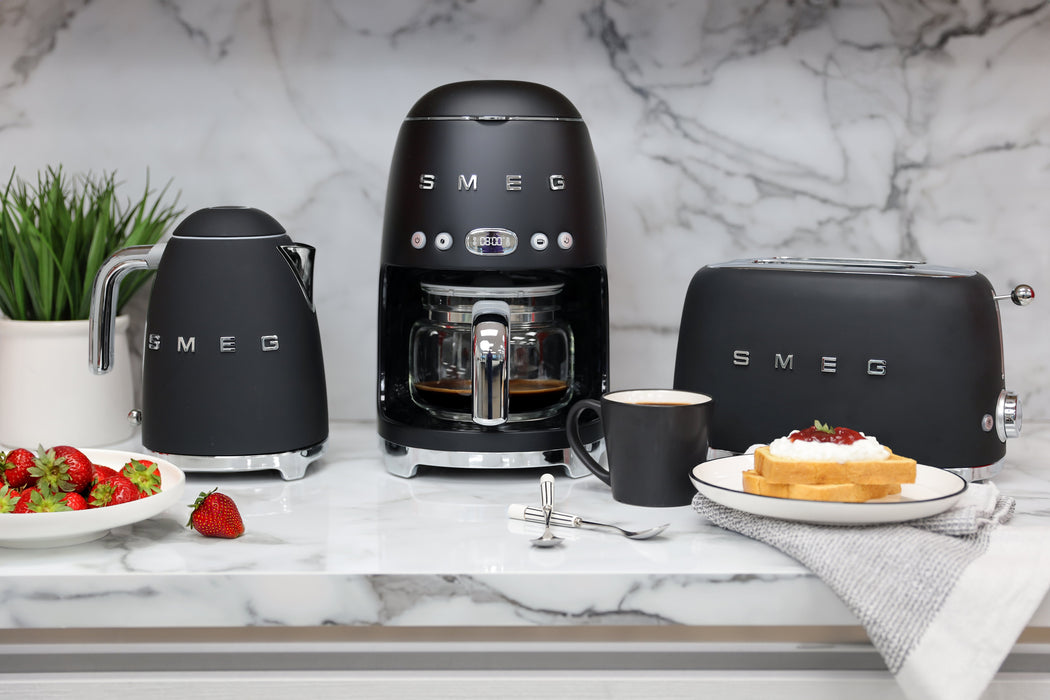 EAN 8017709290757 - Smeg TSF01BLMEU tostadora 6 2 rebanada(s) 950 W Negro imagen 18