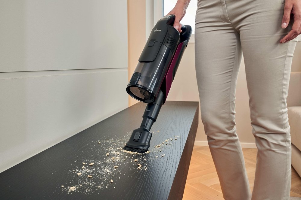 Hoover Hf610hx 011 Vacuum Cleaner, Handstick, Cordless, Operating Time 40 Min, Dust Container 0.7 L, Black