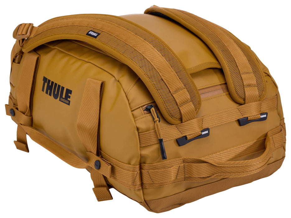 EAN 0085854257503 - Thule Chasm TDSD301 Golden Brown bolso de lona 30 L Poliéster Marrón, Oro imagen 25